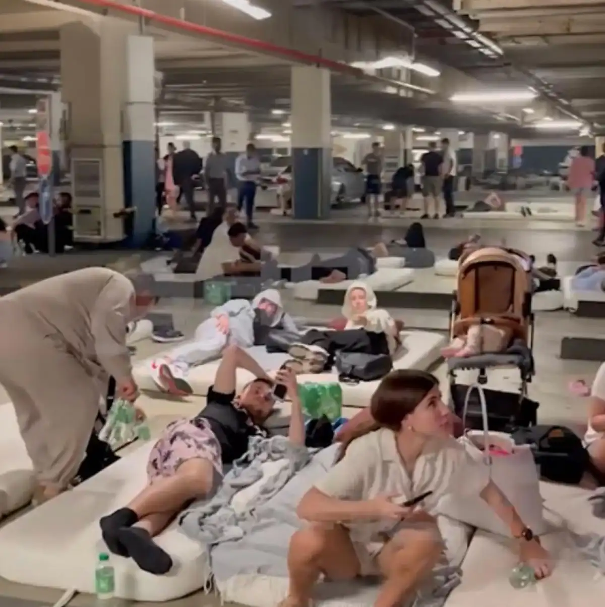 Таяу Шығыстағы жағдай: 4000-нан астам қазақстандық турист қалып қойды